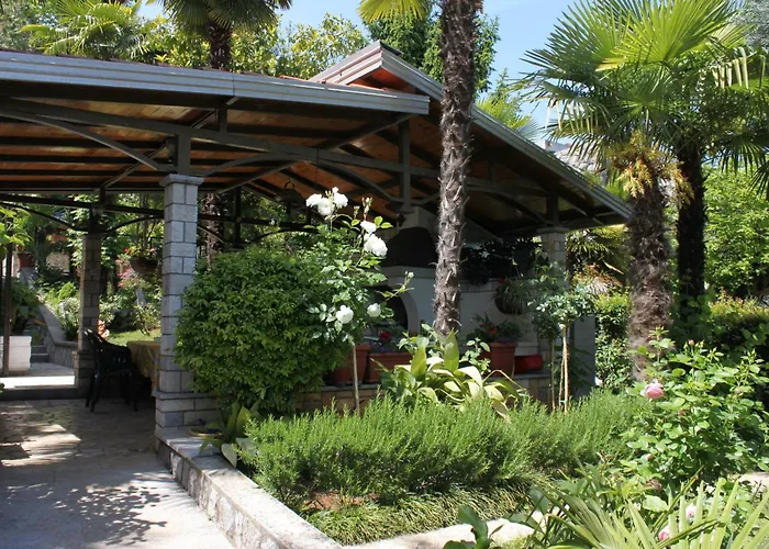 With Parking Space Lovran, Opatija - 2336 Apartamento *